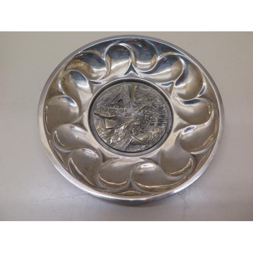 427 - A silver limited edition The Royal Lifeboat Institution 150th Anniversary dish, number 330, 20cm dia... 