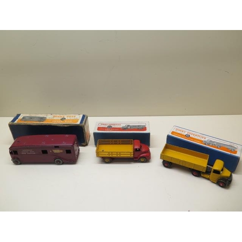 862 - 3 boxed Dinky toys Leyland Comet no 531, Bedford Articulated lorry 521 and horsebox 581, all have so... 