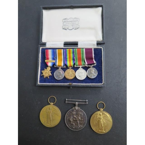 906 - A WWI duo of medals to M2-121437 Pte G L LLOYD ASC, single WI medal to Pte F A PRUDEN I_LOND.R. and ... 