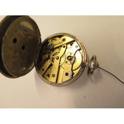 676 - A key wind pocket watch engraved to dust cover Reed & Son Market Place Cambridge, 40mm case, in runn... 