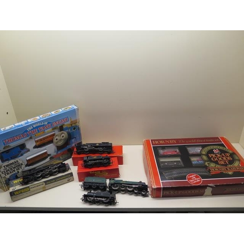 773 - A boxed Wrenn 2-6-4 tank loco, two boxed Hornby locos, a boxed Thomas clockwork tram set and a Hornb... 