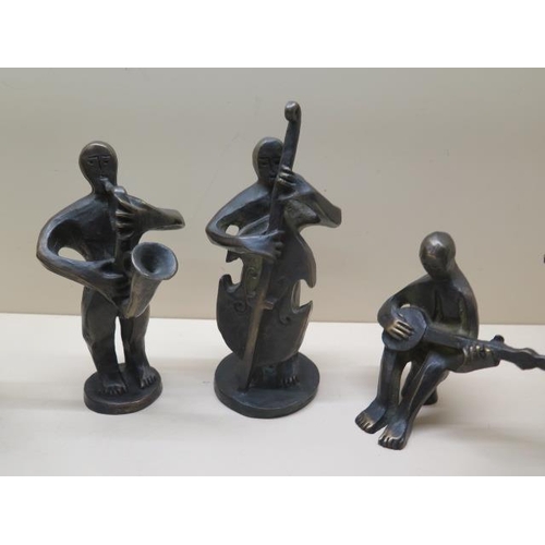 320 - A set of 6 bronze musicians by Mary Bourne 2001, tallest 21cm