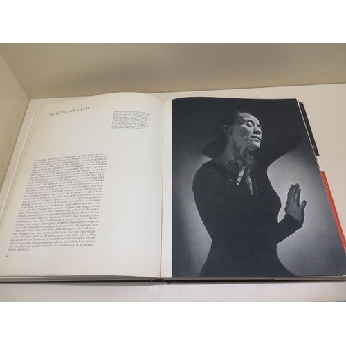 325 - Portraits of Greatness - a hard back book of portrait photographs taken by Yousuf Karsh, published 1... 