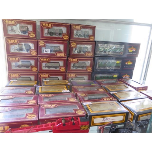 741 - A collection of 33 Airfix, Bachmann Branch line and Dapol 00 gauge rolling stock, all boxed, and an ... 