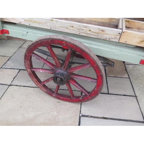 90 - A vintage wooden market barrow / stall with original 10 spoke wooden wheels and leaf spring suspensi... 