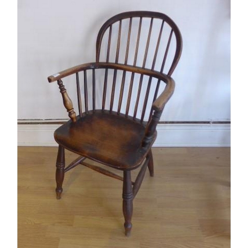 A 19th century ash and elm stick back Windsor armchair - Height 93cm x Width 55cm x Seat Height 44cm