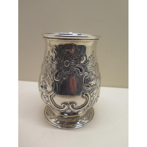 501 - An embossed silver tankard London 1895/96 Ackroyd Rhodes - Height 12cm - approx weight 12.36 troy oz... 