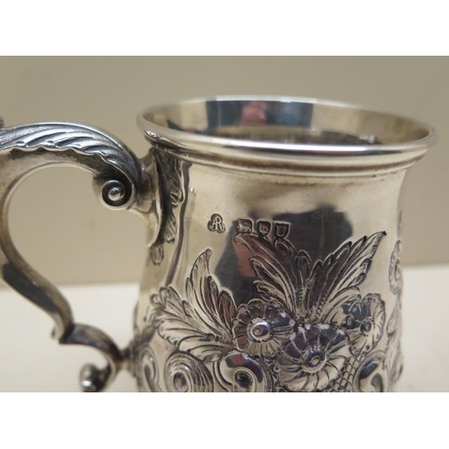 501 - An embossed silver tankard London 1895/96 Ackroyd Rhodes - Height 12cm - approx weight 12.36 troy oz... 