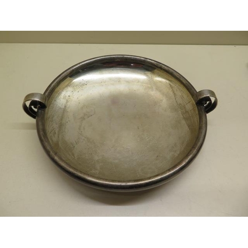 505 - A silver twin handle dish - Width 24cm - Birmingham 1913/14 - some scratches but no engraving - appr... 