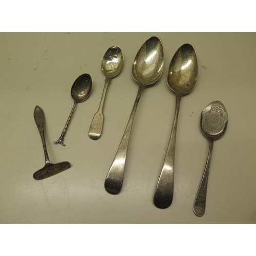 508 - A pair of Georgian silver table spoons, a silver pusher and three other spoons - total weight approx... 