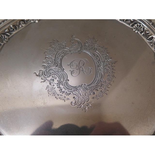 513 - An engraved silver salver - Diameter 20cm - London 1910/1911 GJDF - approx weight 13.4 troy oz