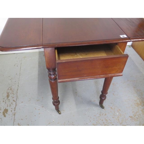 96 - A 19th century mahogany drop leaf Pembroke table with a drawer on turned legs - Height 70cm x 89cm x... 