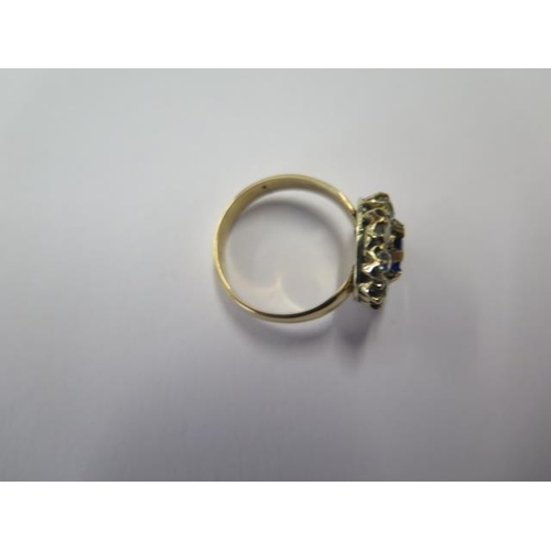 459 - An 18ct yellow gold diamond and synthetic sapphire cluster ring with a screw off head approx 15mm x ... 