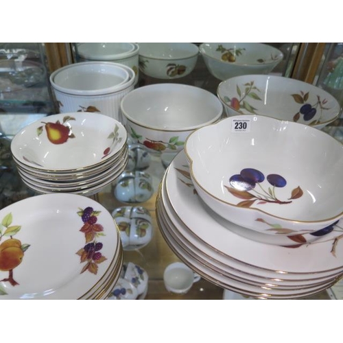 230 - An Evesham Worcester part dinner service six setting - approx 50 pieces - all generally good, some w... 