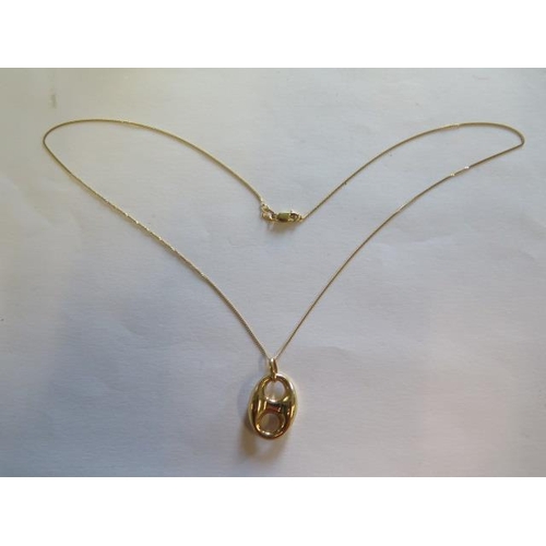 453 - A 9ct gold oval pendant on 9ct gold 46cm chain - approx weight 2.8 grams