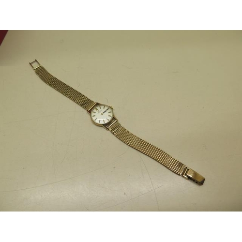 553 - An Omega 9ct yellow gold manual wind ladies bracelet wristwatch - 19mm case - total weight approx 21... 