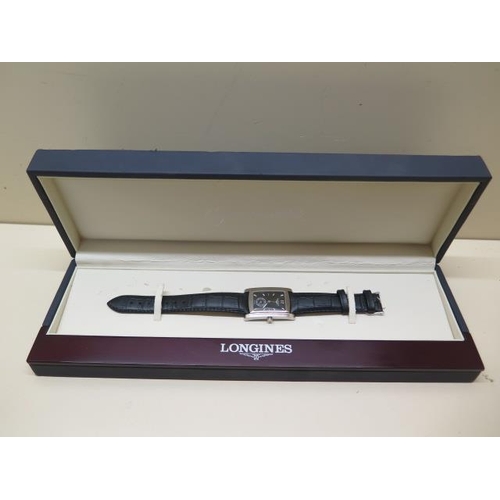 556 - A Longines Dolce Vita quartz wristwatch L.S.655.4 - on a leather strap, running with box and instruc... 