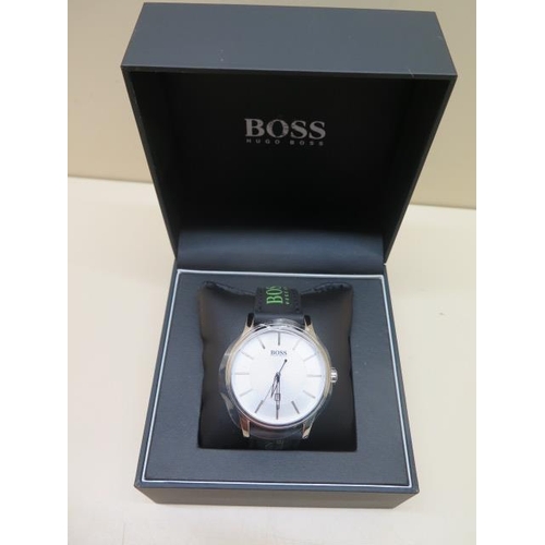 557 - A Gents Hugo Boss quartz golfing Hole in One Club wristwatch - unworn with box and papers - Limited ... 