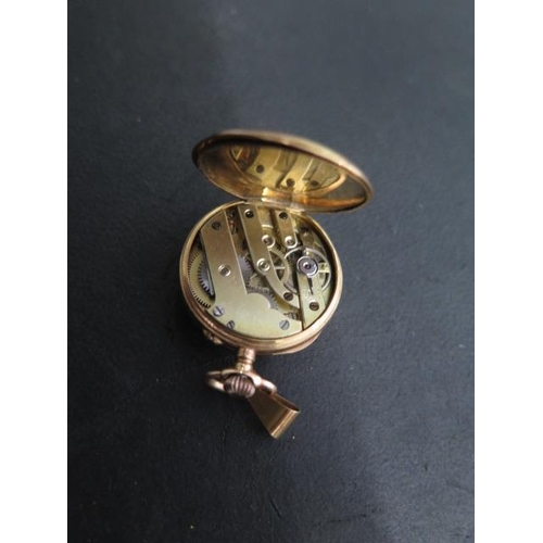 561 - An 18ct yellow gold ladies top wind pocket watch - 28mm case - approx 20 grams - running, hands adju... 