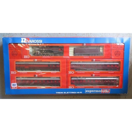 652 - A Rivarossi HO gauge  The Alton Limited train set boxed