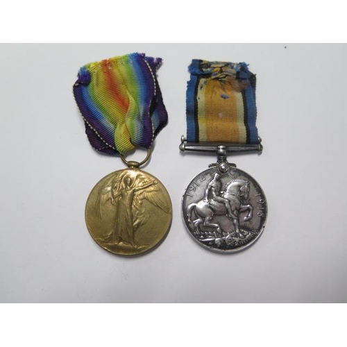 705 - A pair of WWI medals named to Pte Alfred Auton 48386 Royal Scots