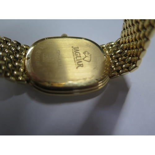 197 - A Jaguar 18ct yellow gold Quartz bracelet wristwatch J581-A34A - 28mm case - approx total weight wit... 