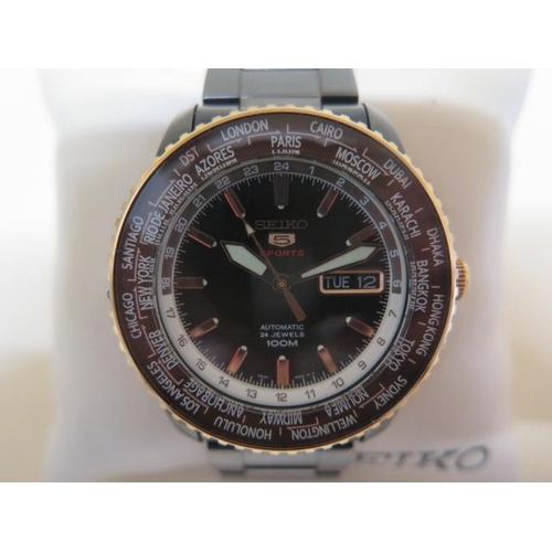 228 - A Seiko Sports Automatic special edition bracelet wristwatch - 4cm case - with box, booklet, two spa... 