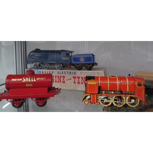 337 - A Chad Valley electric O gauge tinplate Merlin engine and tender, boxed - A Hornby shell wagon, Horn... 