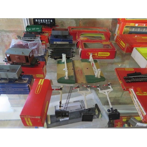 339 - Horby OO gauge - a BR Hymek Diesel Loco - boxed and assorted rolling stock, buildings etc mostly box... 