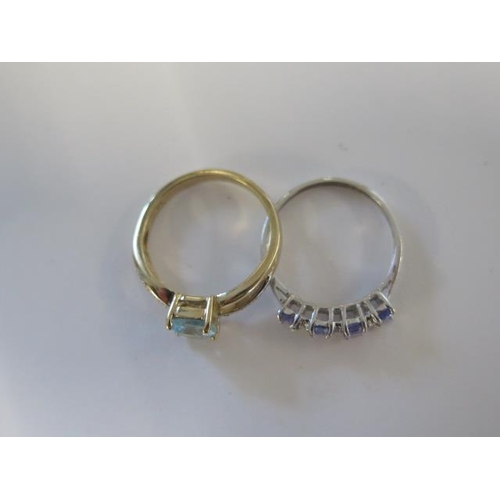 35 - Two 9ct gold dress rings size O - approx weight 4.7 grams