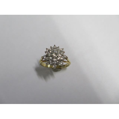 51 - An 18ct hallmarked diamond cluster ring - approx total diamond weight 1ct - ring size M - approx wei... 