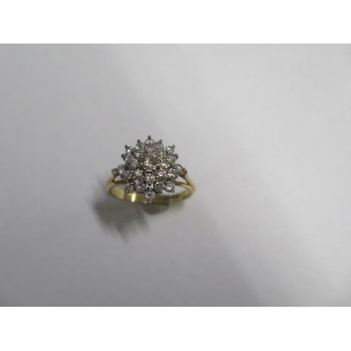 51 - An 18ct hallmarked diamond cluster ring - approx total diamond weight 1ct - ring size M - approx wei... 
