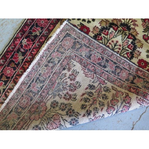 434 - A hand knotted woollen Hamadan runner - 4.45m x 0.80m