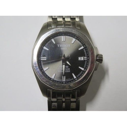 184 - A Tissot PRC 100 titanium 100m/330ft bracelet wristwatch 38mm case - in running order, no box or pap... 