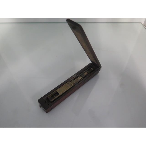 251 - A Stephen Houghton and Son folding mahogany and brass pocket coin scale - Guinea, Sovereign, Sixpenc... 