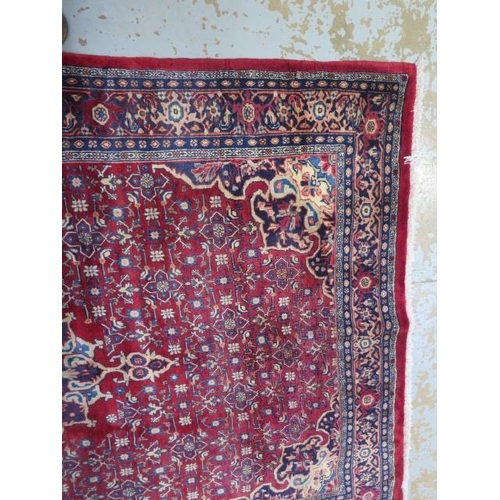 430 - A hand knotted woollen Hamadan rug - 2.10m x 1.37m