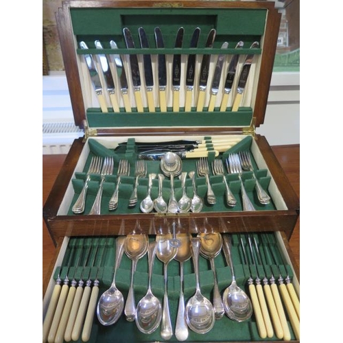 110 - A plated 12 setting canteen of cutlery