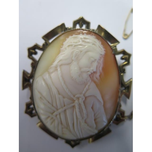 12 - A gilt mounted cameo of Christ 5 1/2cm x 5cm - generally good condition