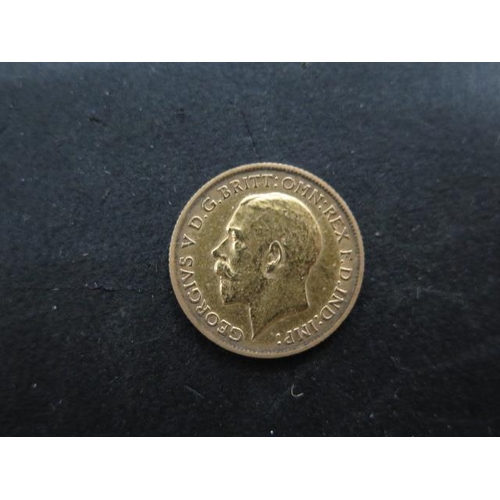 204 - A George V gold half sovereign dated 1911