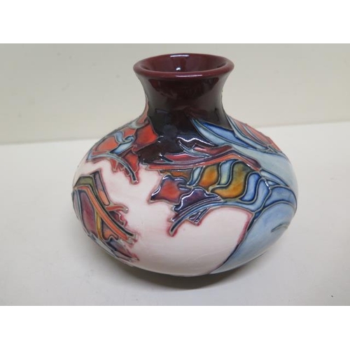 280 - A Moorcroft red tulip squat vase - Height 10cm - some crazing to base