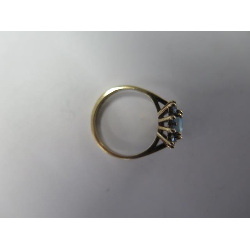 80 - A hallmarked 9ct yellow gold aquamarine cluster ring - head approx 10mm x 12mm, ring size J - approx... 