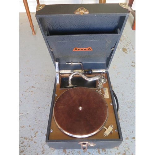 275 - A portable wind up gramophone