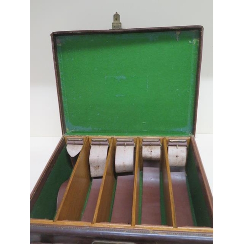 281 - A good quality leather and brass cartridge case with wooden interior - in good polished restored con... 