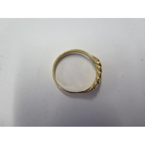 55 - An 18ct yellow gold ring size X - approx weight 6.2 grams