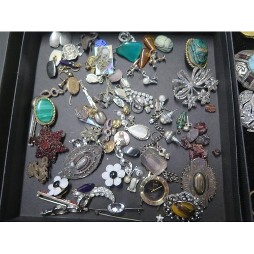 143 - A good selection of costume and silver jewellery