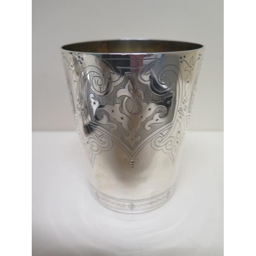 154 - A Victorian silver tumbler 11cm tall - London 1870/71, maker TS - approx weight 6.1 troy oz