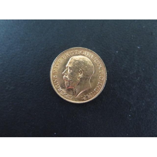 252A - A George V full gold sovereign dated 1912