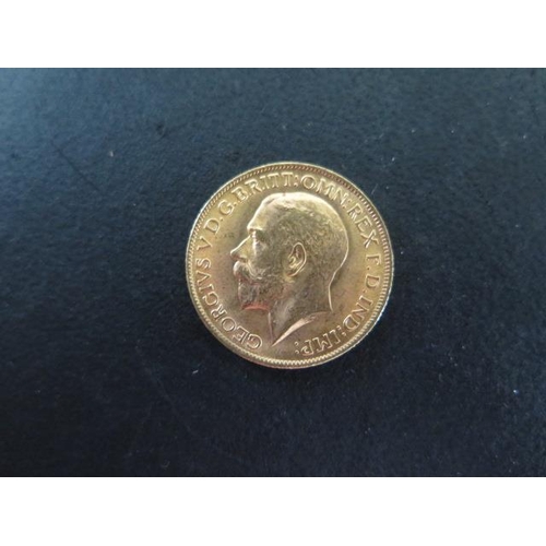 252B - A George V full gold sovereign dated 1913