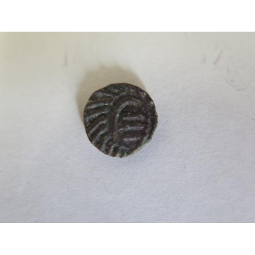 261C - A Saxon silver Sceatta 600AD - 10.8mm - approx weight 0.8 grams