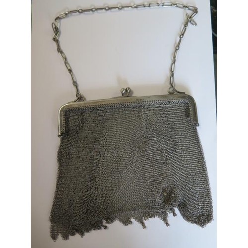 294 - A white metal chain link opera bag approx 205 grams - 15cm x 17cm - some losses but reasonably good